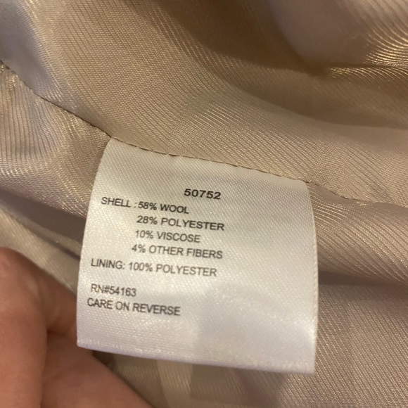 DKNY wool coat in bone. Size small. Perfect condition, worn once. - Picture 7 of 7